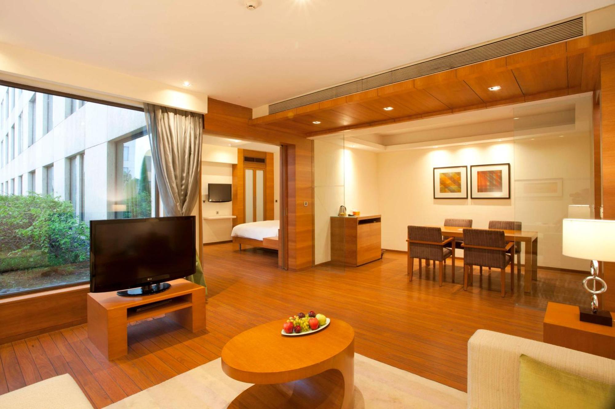 Hyatt Pune Exterior foto Suite at the Park, Hyderabad